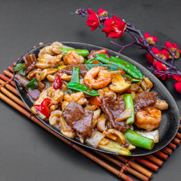 Trois délices flambés sautés sur Teppan